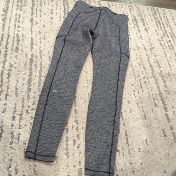 Lululemon Speed Up Tight 28" *Full-On Luxtreme Luon Variegated Knit Black Hthrd - Picture 13 of 13